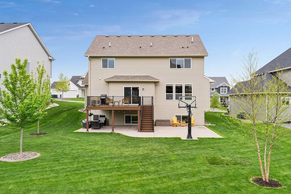 20164 Harvest Dr, Lakeville, MN 55044