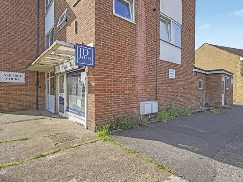 Feltham Hill Road, ASHFORDphoto