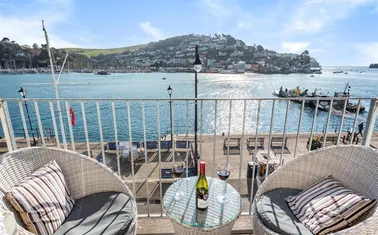 South Embankment, Dartmouth