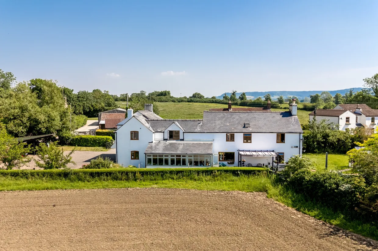 Bath Road, Eastington, GL10 photo 1