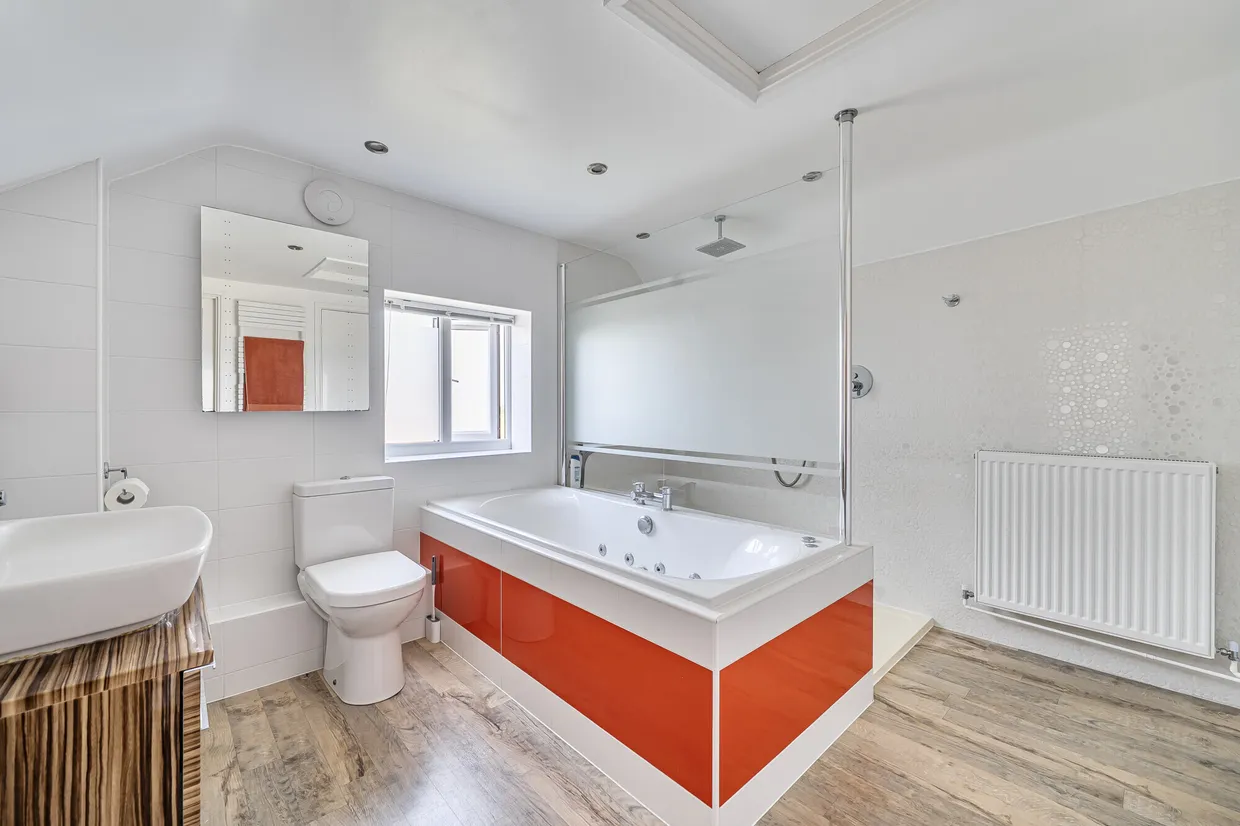 Bath Road, Eastington, GL10 photo 7