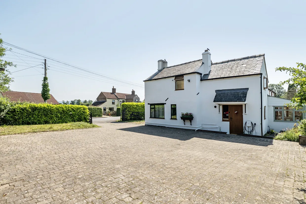 Bath Road, Eastington, GL10 photo 16