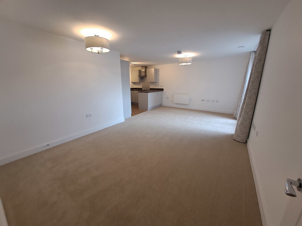 Waveney Court, Harleston Image 2