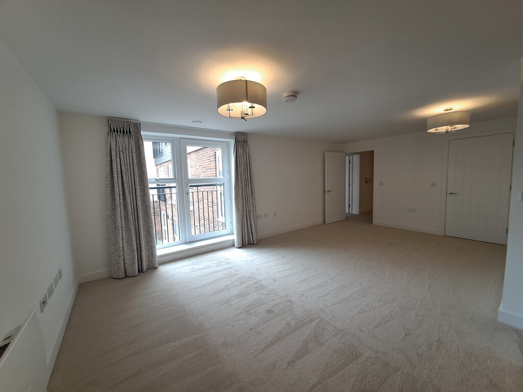 Waveney Court, Harleston Image 3