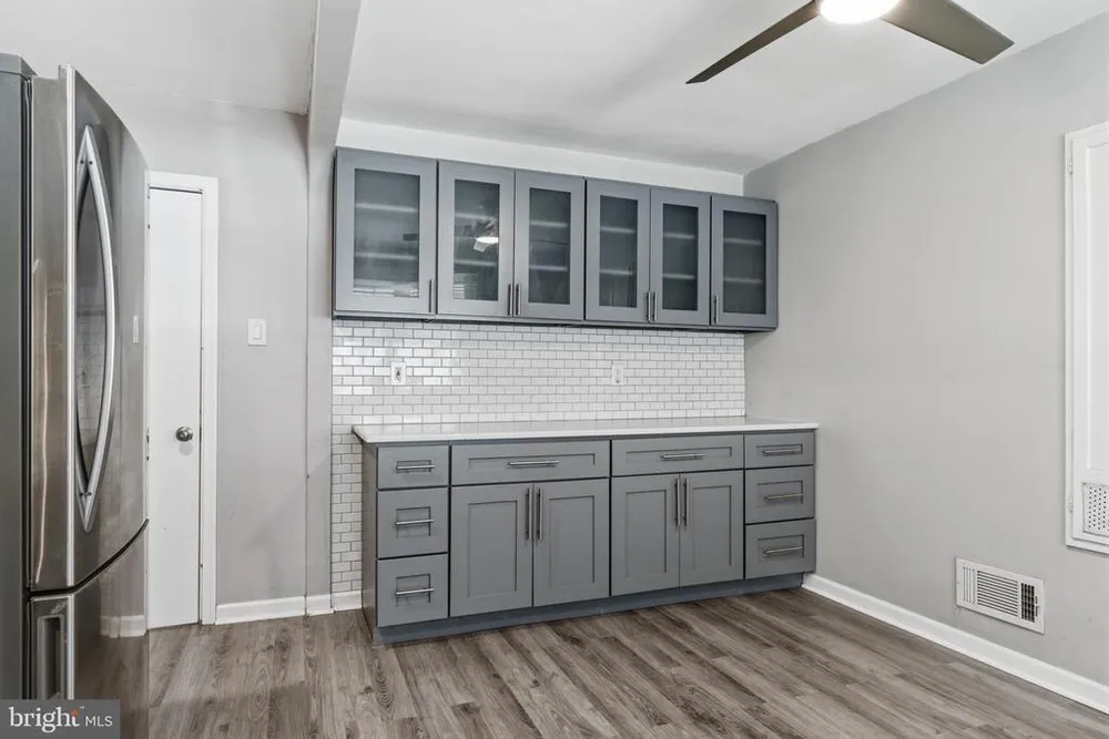 712 Benson St, Philadelphia, PA 19111