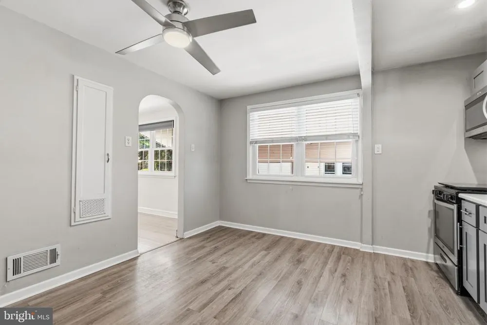 712 Benson St, Philadelphia, PA 19111