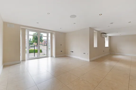 Marlborough Drive, Bushey, WD23