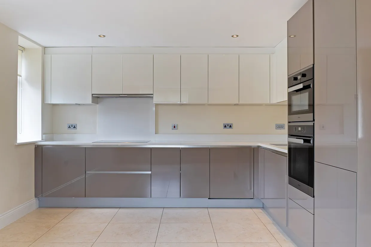 Marlborough Drive, Bushey, WD23 photo 4