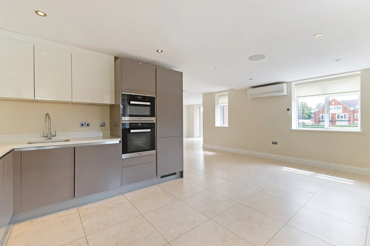 Marlborough Drive, Bushey, WD23 photo 20