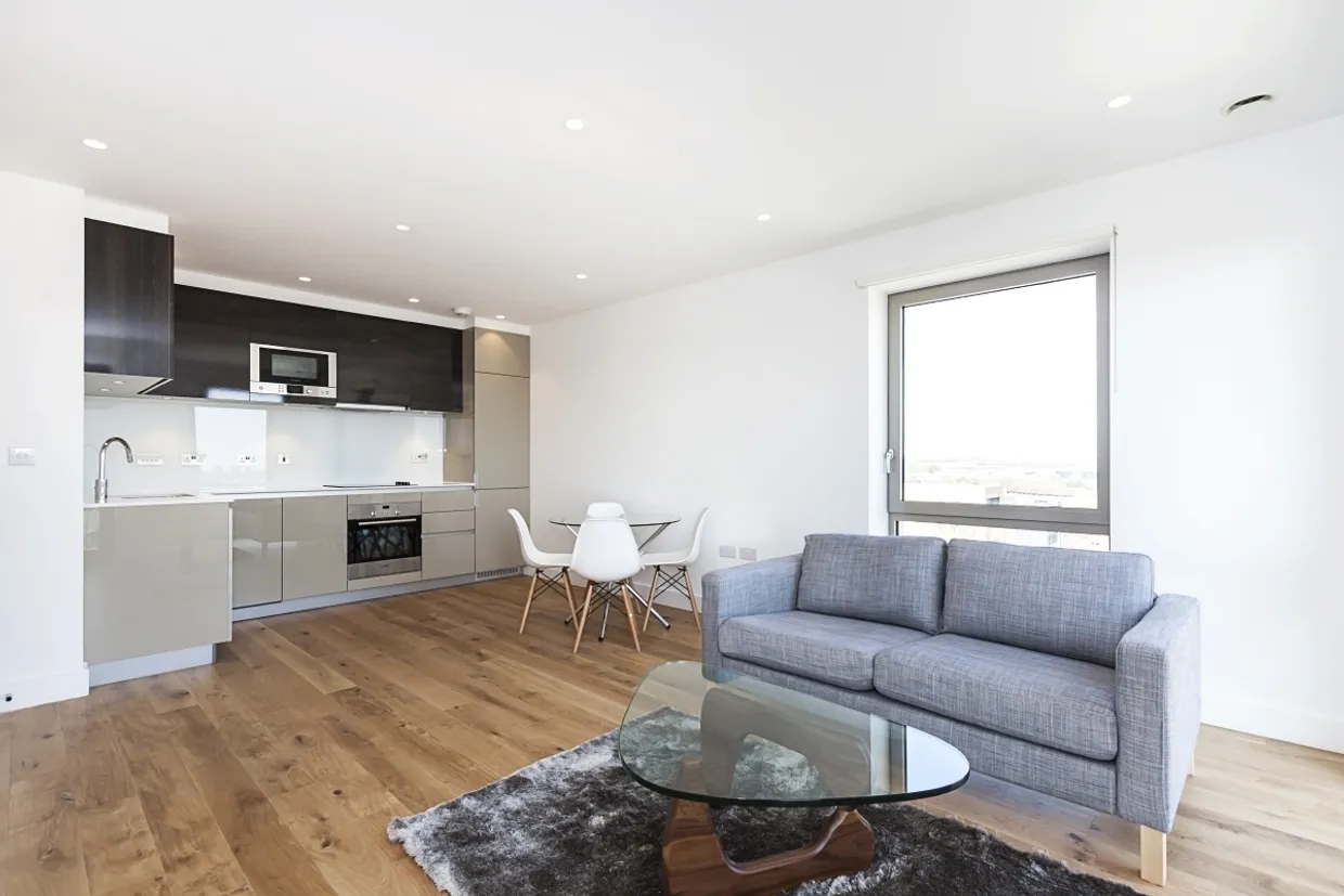 Bywell Place, E16 photo 2
