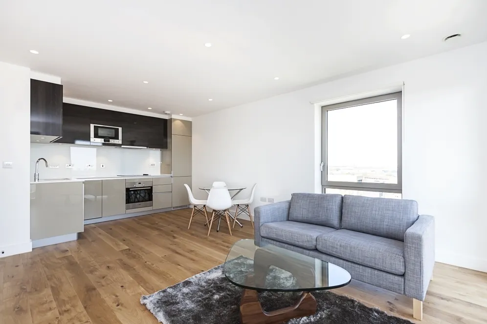 Bywell Place, E16 photo 2