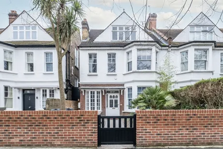 Dukes Avenue London W4