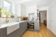 Byrne Road London SW12 photo 1