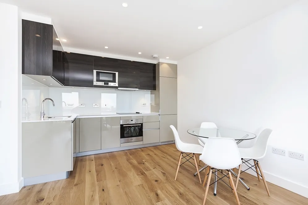 Bywell Place, E16 photo 4