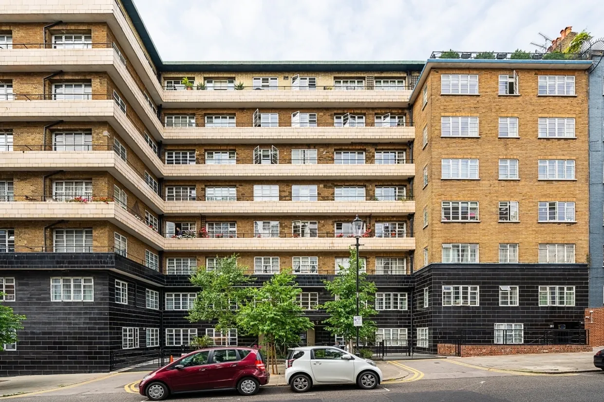 Vicarage Gate London W8 photo 3
