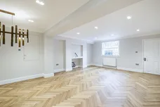 Brompton Square Knightsbridge SW3 photo 3