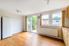 Charlton Road Enfield N9 photo 6