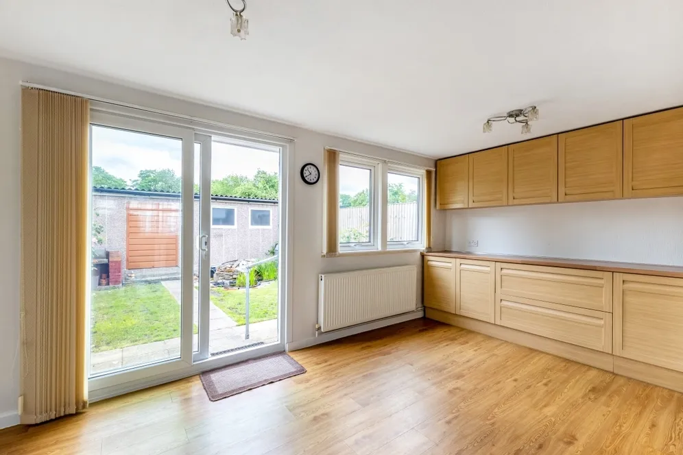 Charlton Road Enfield N9 photo 8