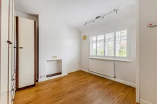 Charlton Road Enfield N9 photo 9