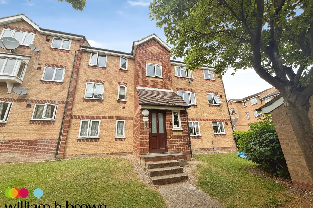 Oakhill Road, PURFLEET-ON-THAMES