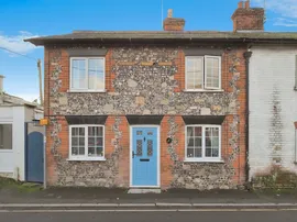 Earls Court Road, Amesbury, Salisbury photo