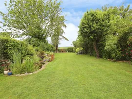 Elmers Road, Ockley, Dorking thumb 2