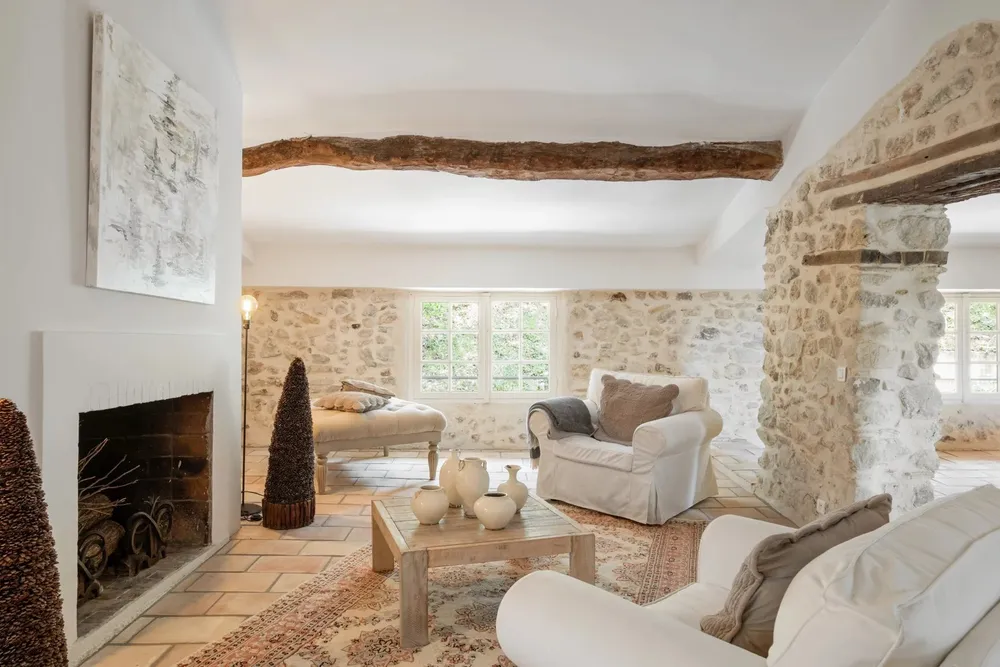 Châteauneuf-Grasse, 06740, France