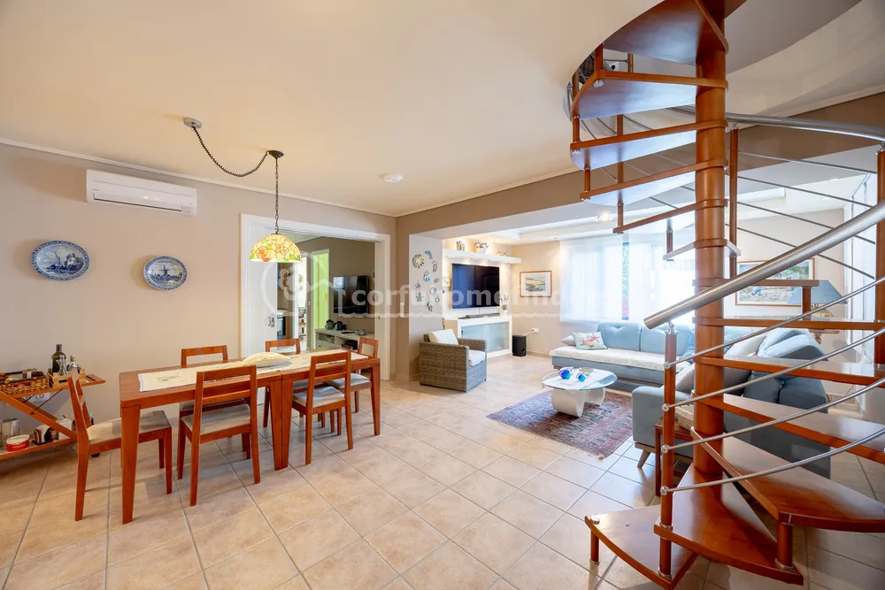 AKROGIALI APARTMENT, Barbati, Corfu