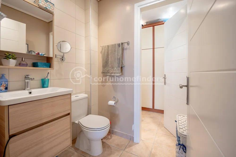 AKROGIALI APARTMENT, Barbati, Corfu