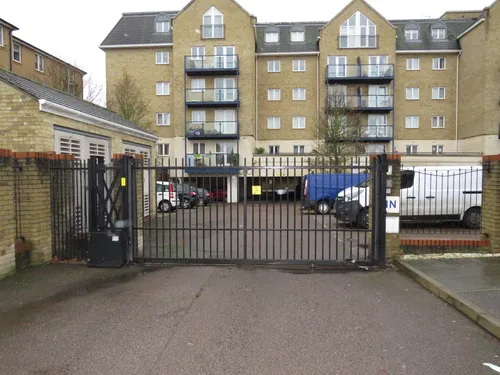Taverners Way, HODDESDONphoto
