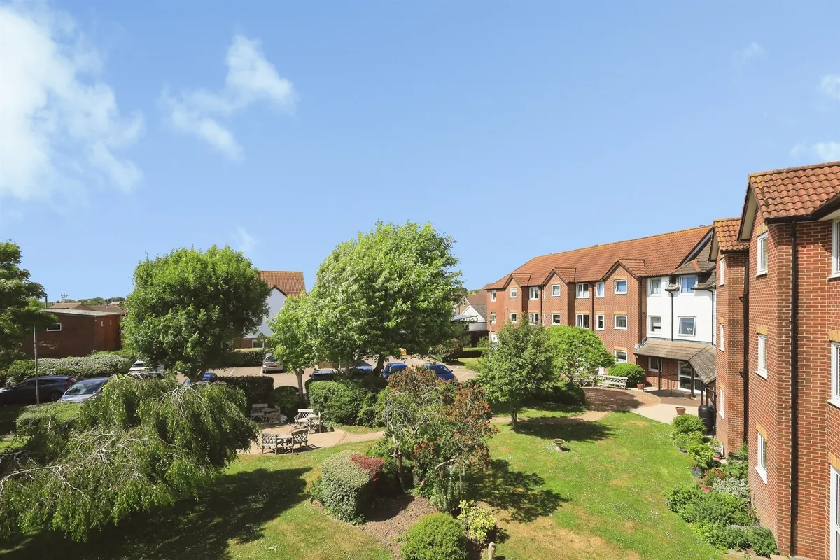 Bellbanks Road, Hailsham