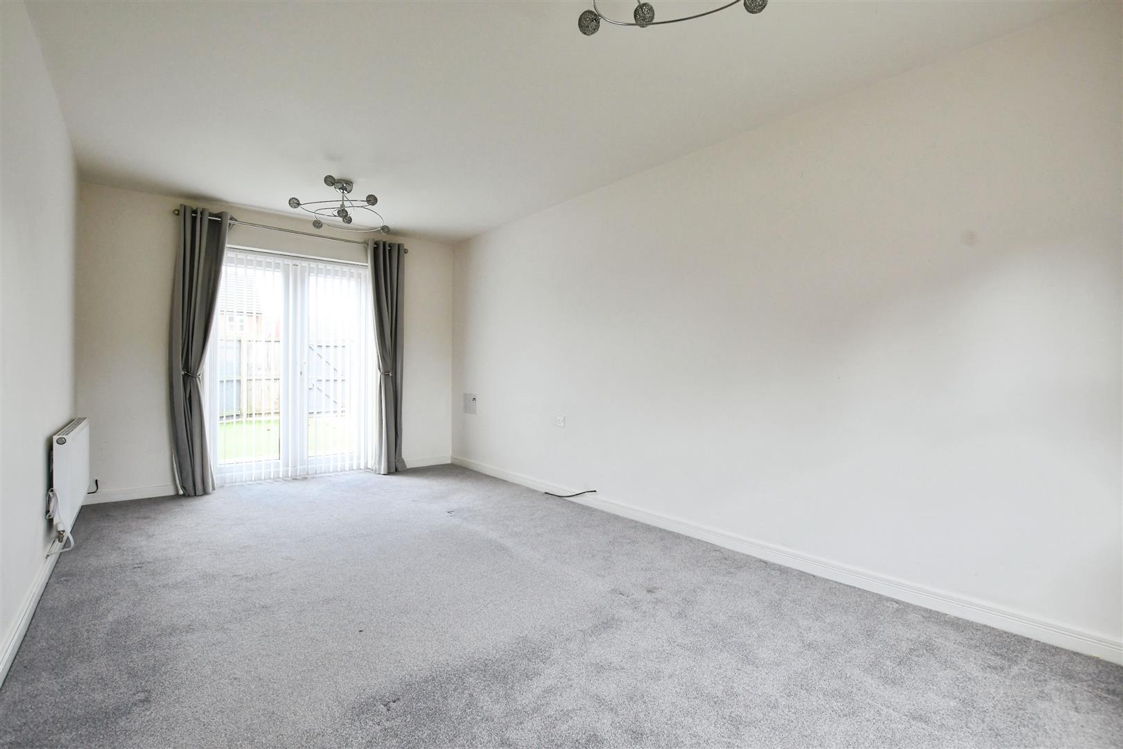 Runnymede Lane, Kingswood, Hull Image 4
