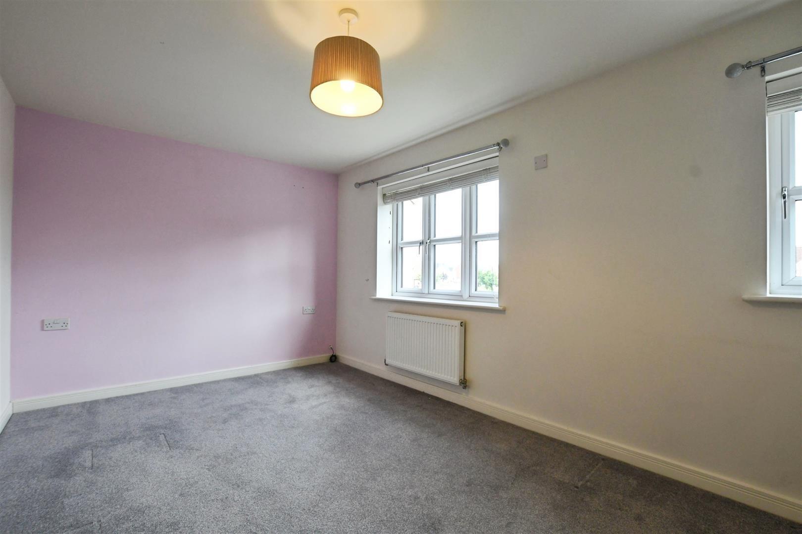 Runnymede Lane, Kingswood, Hull Image 13