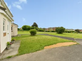 Firtree Close, Winsford thumb 2