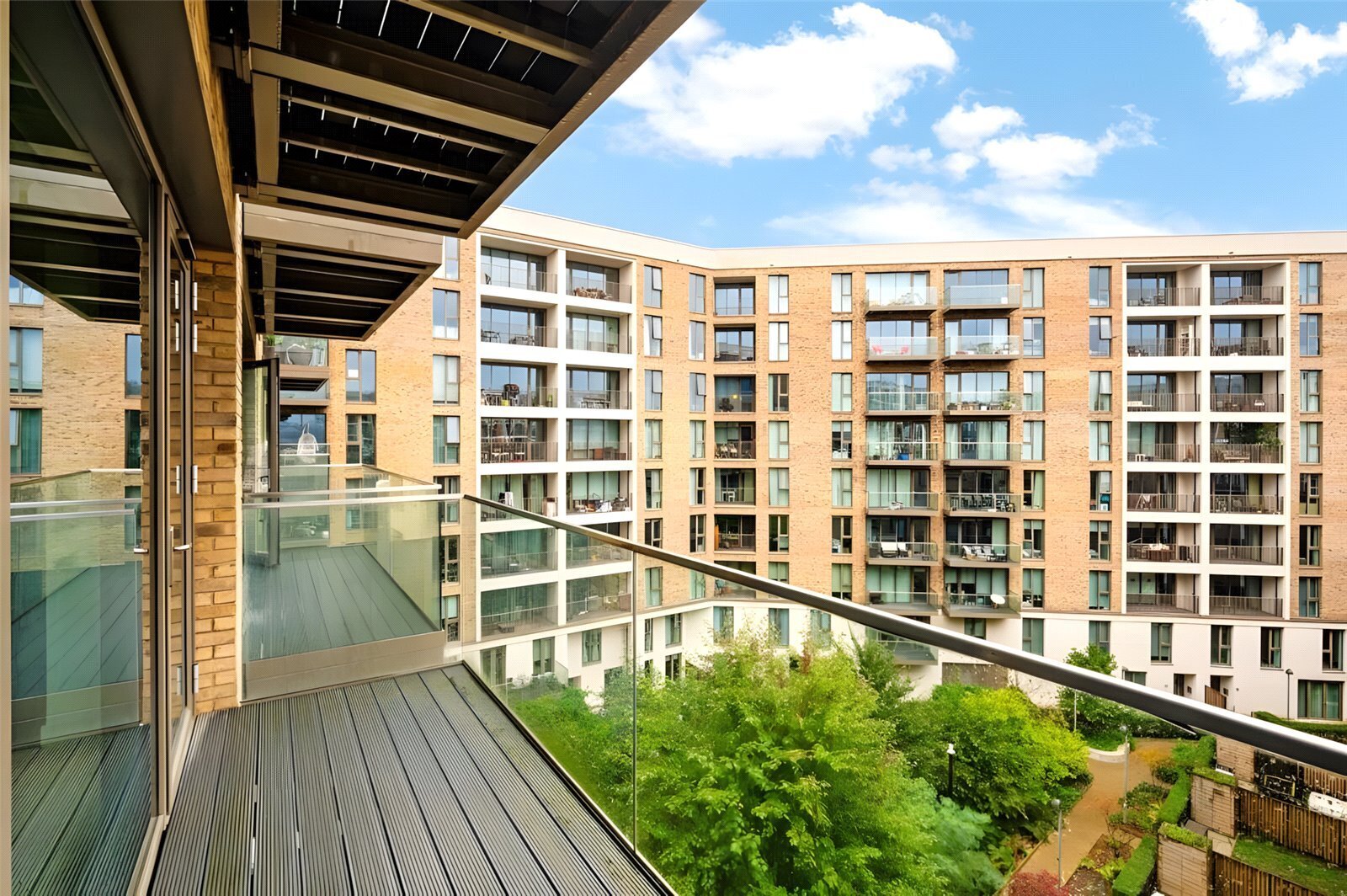 Schooner Road, London, E16 Image 12