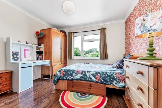 Property carousel image 14