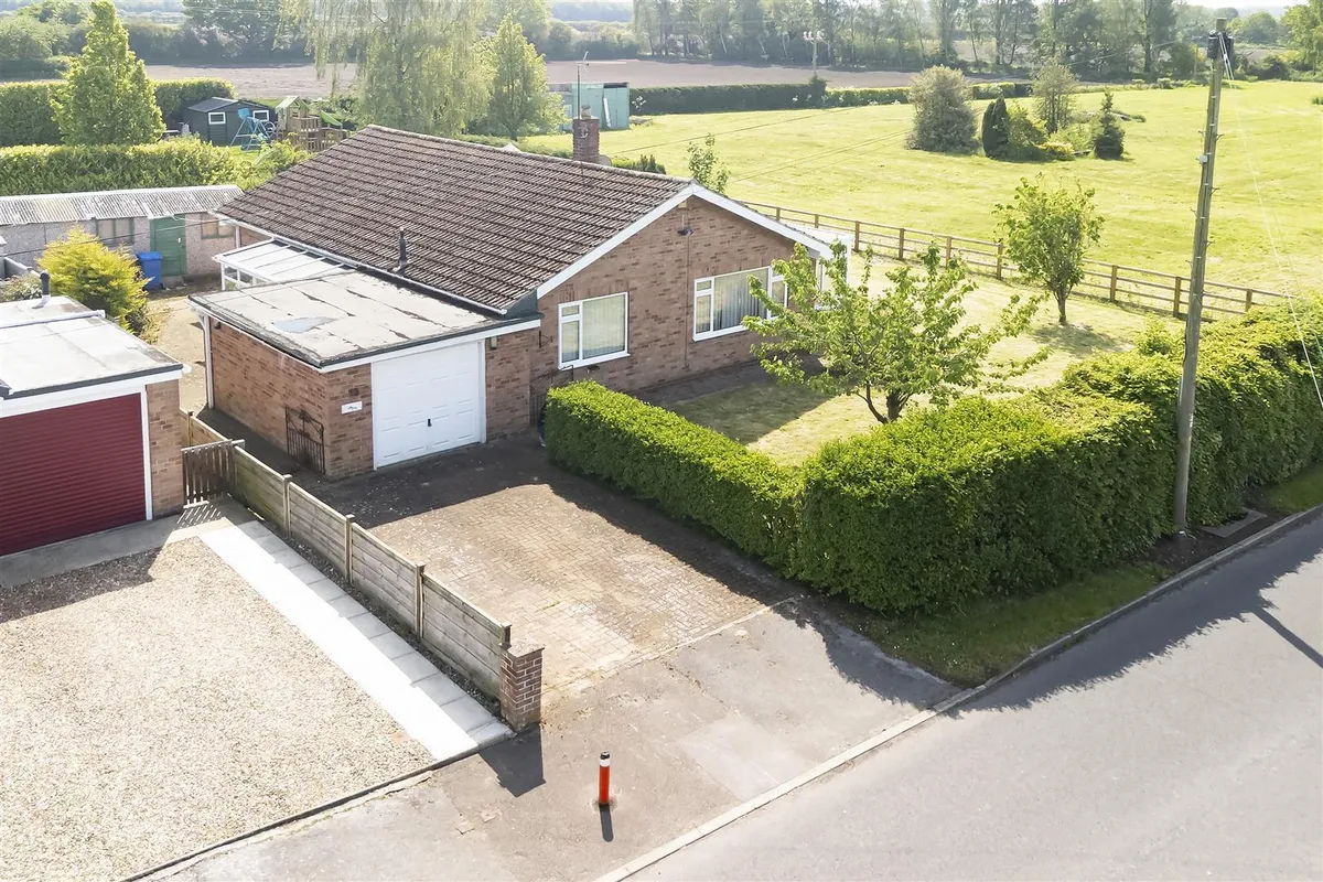 Campey Lane, Melbourne, York
