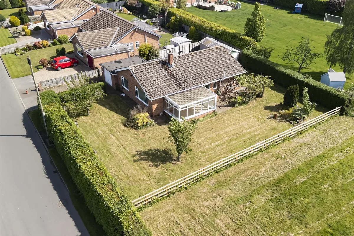 Campey Lane, Melbourne, York