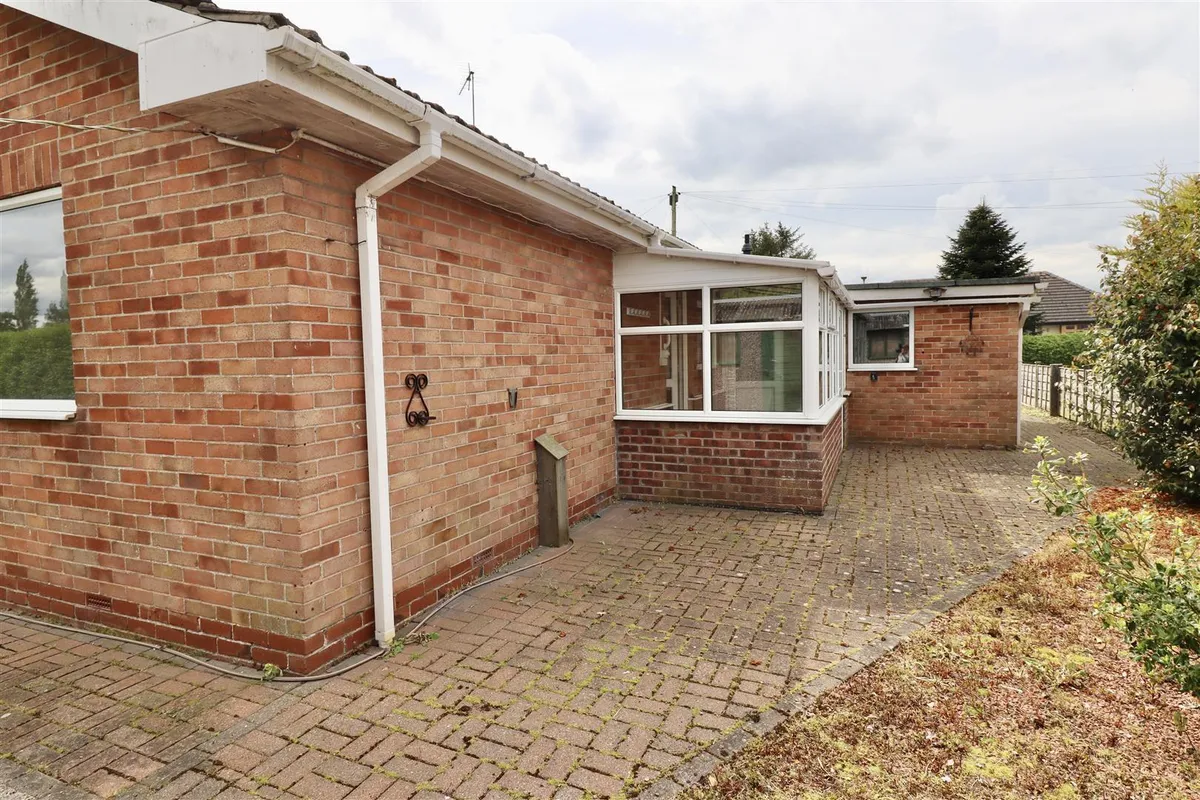 Campey Lane, Melbourne, York
