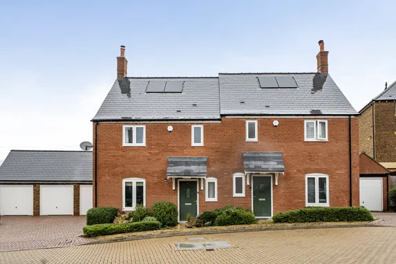 Vera Wood Close, Adderbury, OX17
