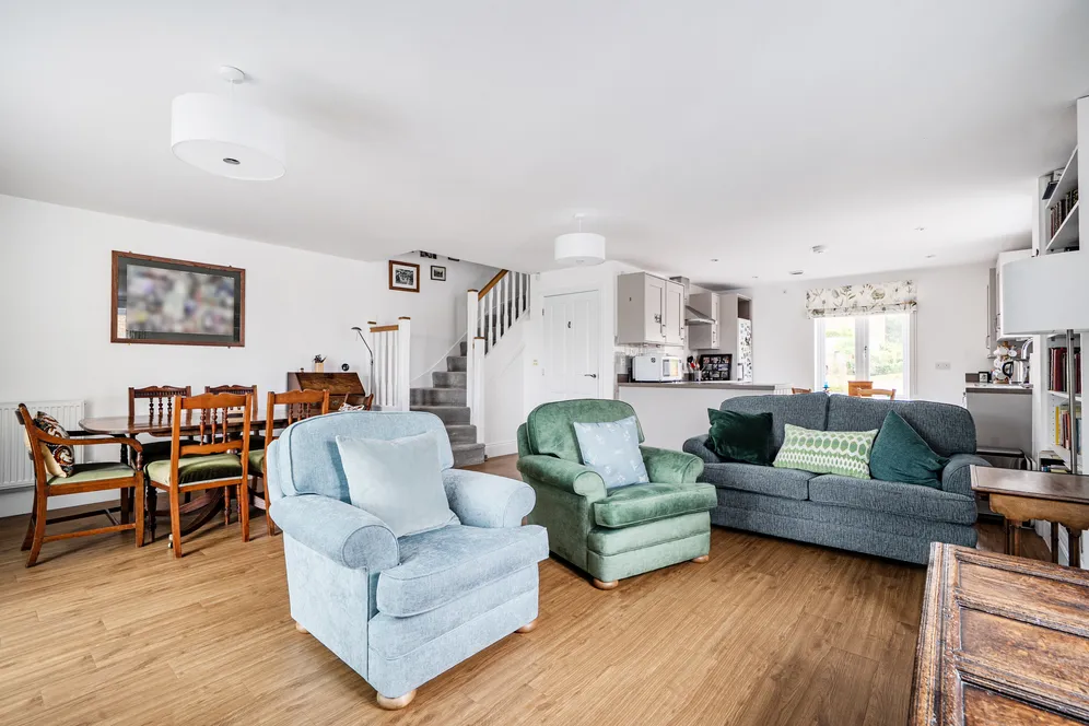Vera Wood Close, Adderbury, OX17 photo 5