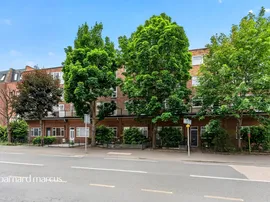 Coombe Road, New Malden photo