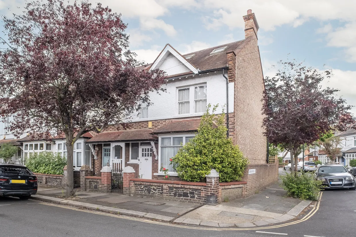 Church Avenue, London, SW14 photo 1