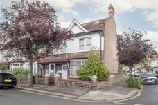 Church Avenue, London, SW14 photo 1