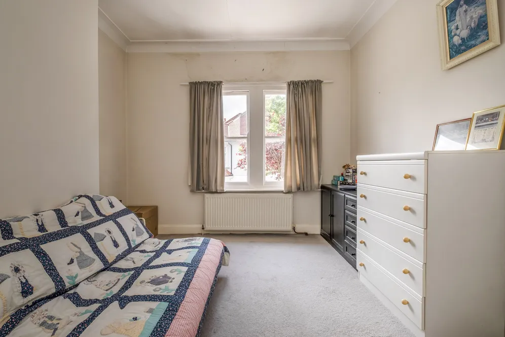 Church Avenue, London, SW14 photo 6