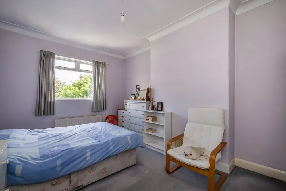 Church Avenue, London, SW14 photo 10