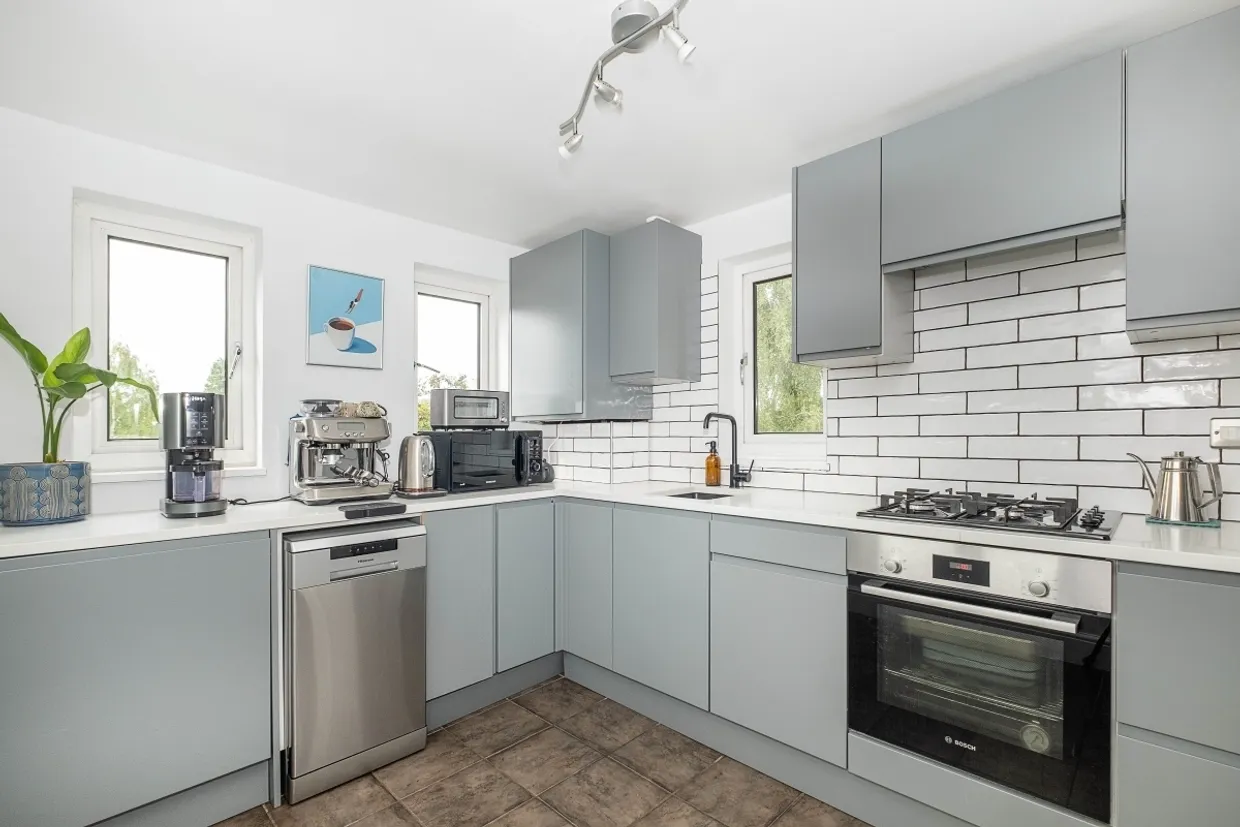 Brathway Road London SW18 photo 1