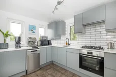Brathway Road London SW18 photo 1