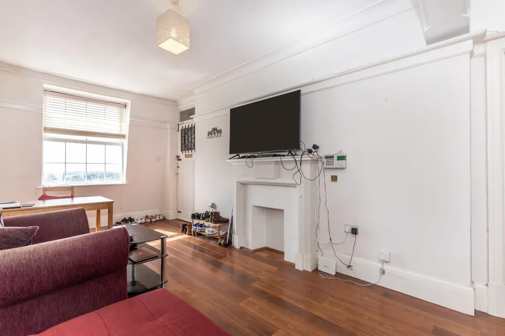 Sidmouth Road London NW2 photo 2