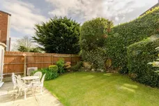 Highfield Road London NW11 photo 22